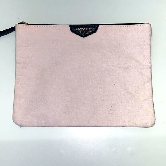 🔥VICTORIA SECRET COSMETIC BAG womens New(60) - Picture 1 of 4